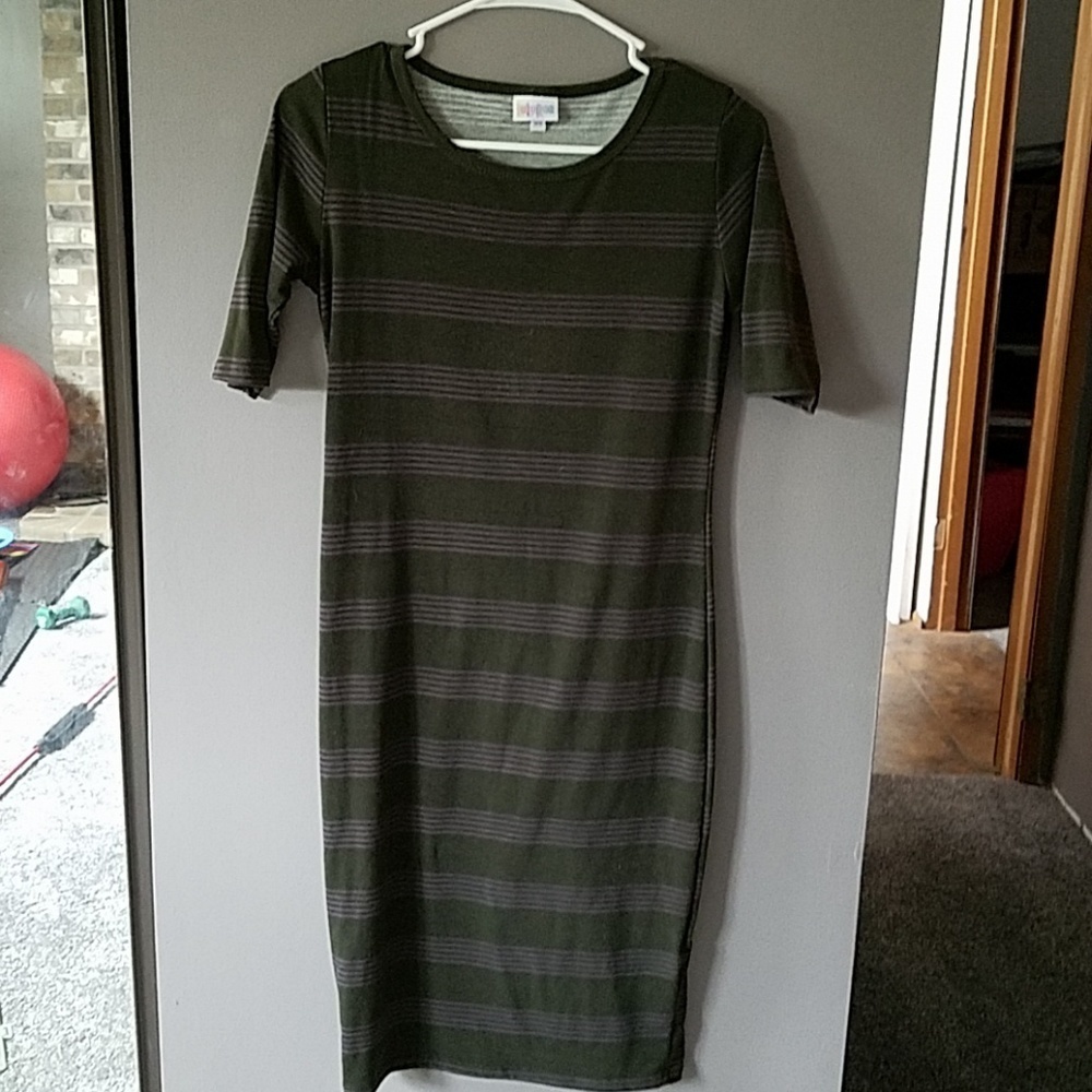 Lularoe Julia - Forest Green